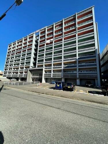 福岡県福岡市東区箱崎ふ頭３丁目 10階建