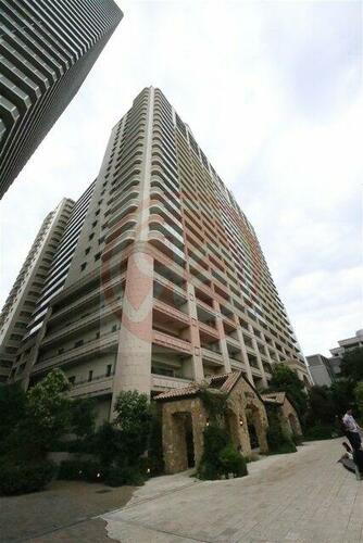 大阪府大阪市浪速区湊町２丁目 地上25階地下1階建 築11年