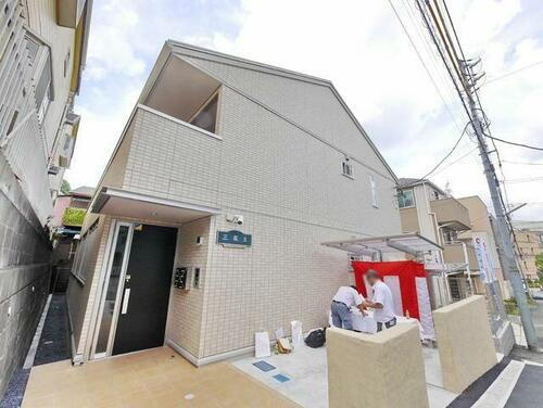 神奈川県川崎市高津区久本２丁目 2階建 築9年11ヶ月