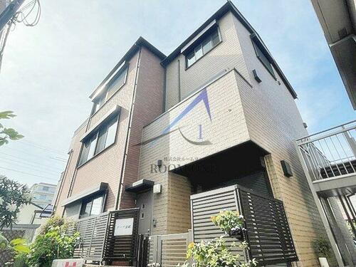 神奈川県川崎市川崎区藤崎２丁目 3階建 築19年5ヶ月