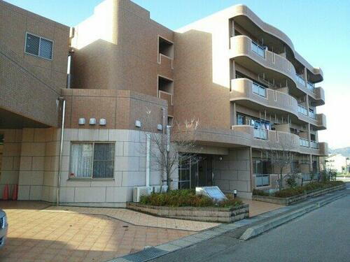 福島県福島市南矢野目字荒屋敷 賃貸マンション