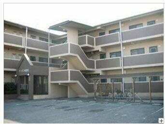 アーバン新徳田 3階建