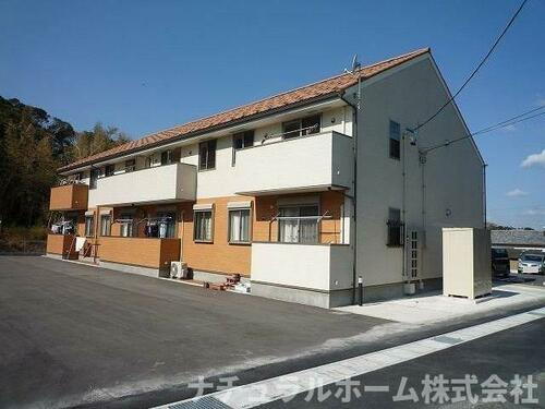 愛知県田原市六連町中郷中 賃貸アパート