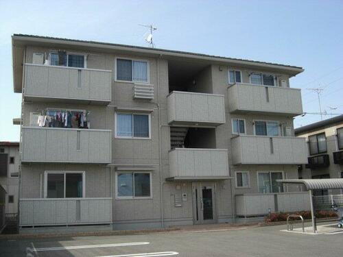 広島県福山市春日町２丁目 3階建 築15年4ヶ月