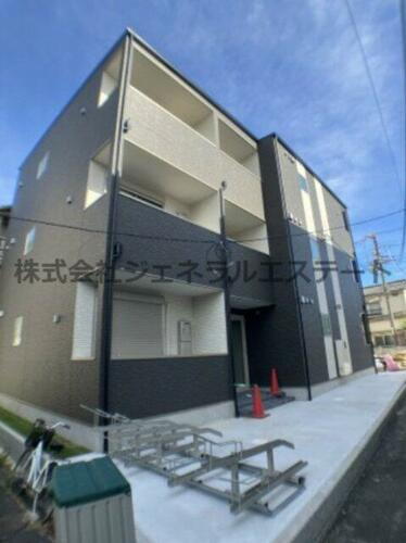 ジーメゾン守口藤田 3階建