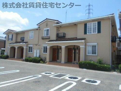 和歌山県御坊市藤田町吉田 2階建