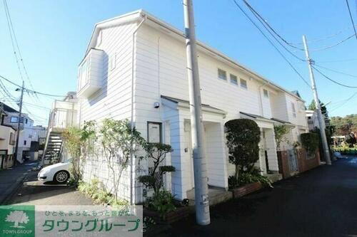 東京都世田谷区松原４丁目 2階建