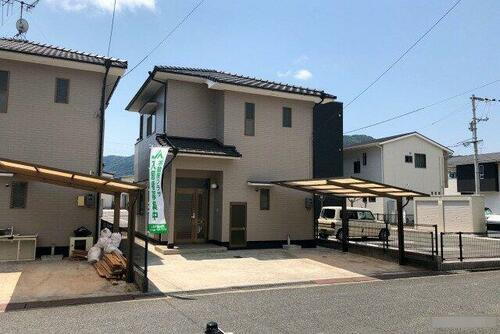 広島県福山市新涯町５丁目 賃貸一戸建て