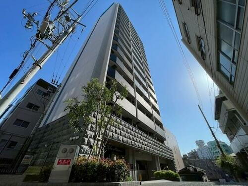 プレサンス神戸元町 15階建