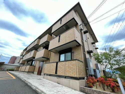 大阪府大阪狭山市半田１丁目 築14年4ヶ月 3階建