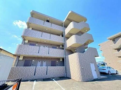 香川県高松市上天神町 賃貸マンション