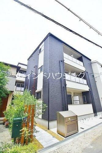 大阪府大阪市西成区千本中２丁目 3階建