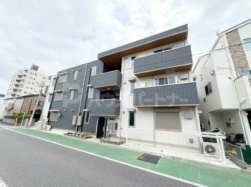 セレスティア千住元町 3階建