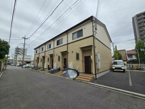 愛知県名古屋市北区紅雲町 テラスハウス