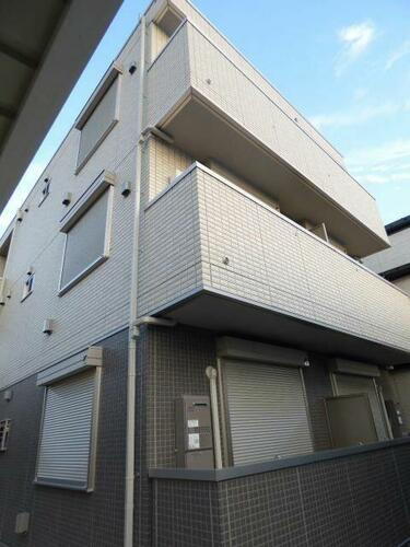 東京都足立区皿沼３丁目 3階建 築9年11ヶ月