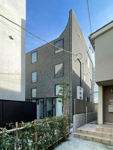 東京都新宿区舟町 賃貸アパート