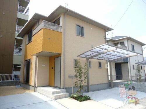 エスド・クーポラ