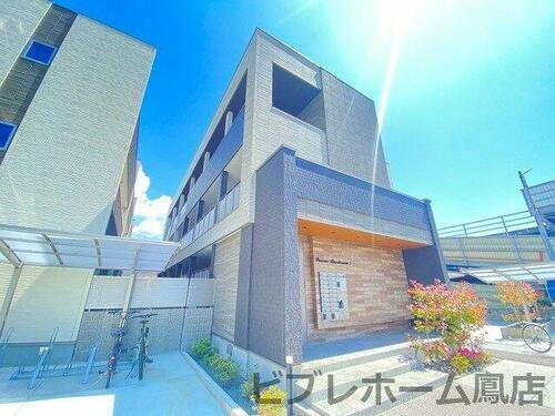大阪府泉大津市東助松町１丁目 3階建 築3年9ヶ月