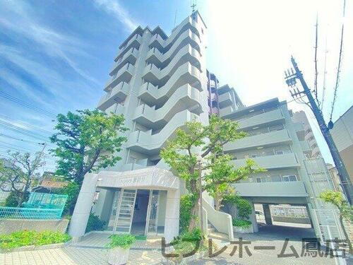 大阪府堺市西区浜寺諏訪森町西３丁 8階建