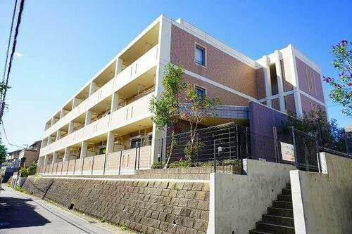 エクセレントヒル　Ⅱ 3階建