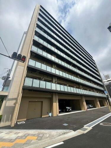 兵庫県神戸市兵庫区西出町 10階建