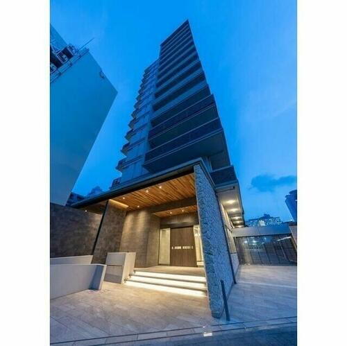 東京都新宿区西新宿８丁目 賃貸マンション