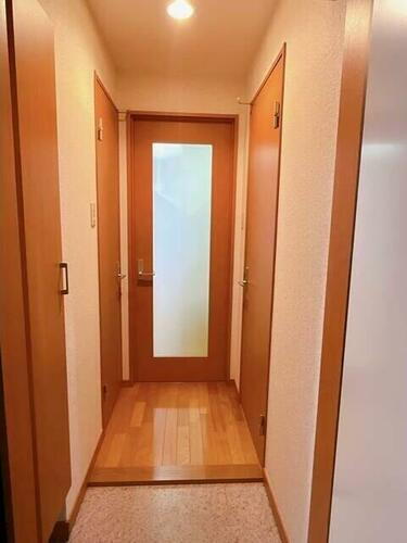 ラフィネ支倉 4階建
