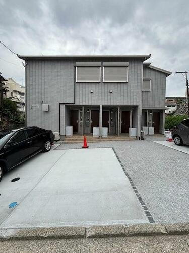 神奈川県横浜市鶴見区諏訪坂 テラスハウス