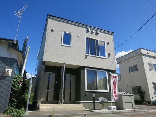 アンフレールＡ 2階建