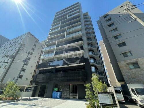 エスリ―ド大阪ＳＴＡＴＩＯＮ 13階建