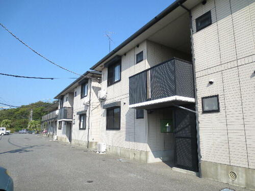 メゾンメールＡ・Ｂ・Ｃ