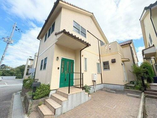 吹田市佐井寺３丁目貸家