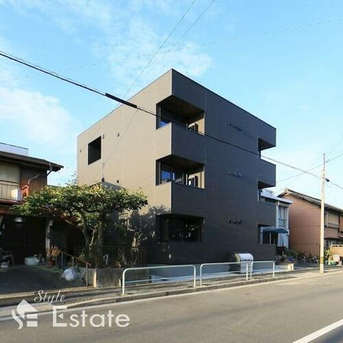 愛知県名古屋市南区三吉町３丁目 3階建 