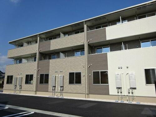 岡山県倉敷市青江 築8年2ヶ月 3階建