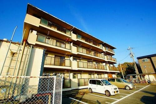 大阪府茨木市耳原３丁目 賃貸マンション