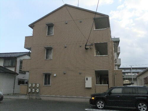 大分県中津市大字中殿 3階建 築16年7ヶ月