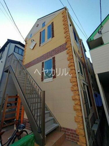 神奈川県横浜市金沢区町屋町 賃貸アパート