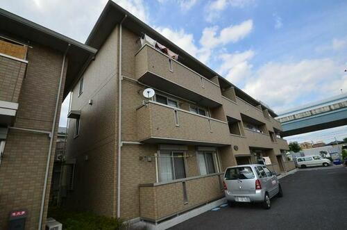 埼玉県さいたま市中央区桜丘２丁目 3階建 築15年12ヶ月