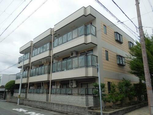 兵庫県尼崎市東園田町３丁目 築34年11ヶ月 3階建