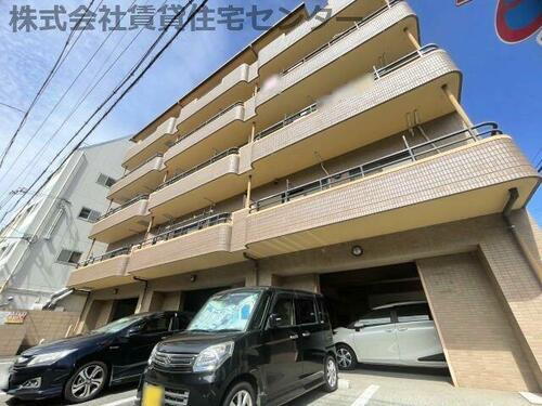 和歌山県和歌山市新中通４丁目 賃貸マンション