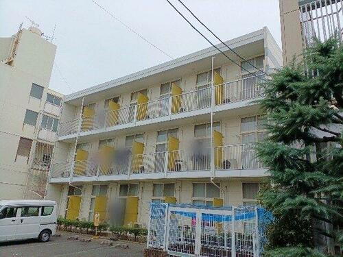 レオパレス通町 3階建