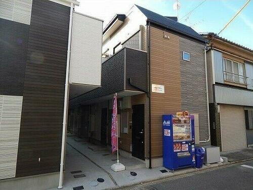 アンペルハイム本星崎 2階建