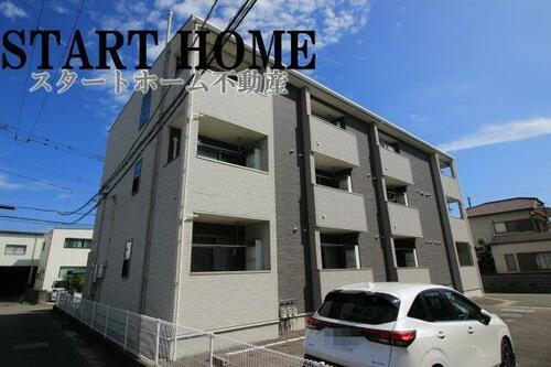 徳島県徳島市北島田町１丁目 3階建 築11年8ヶ月