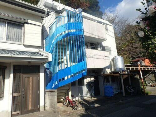 コーポミサジュ 3階建