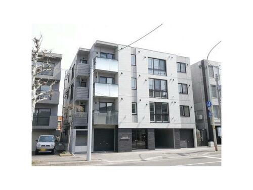 Ｒｅｖｅ新札幌 地上4階地下1階建