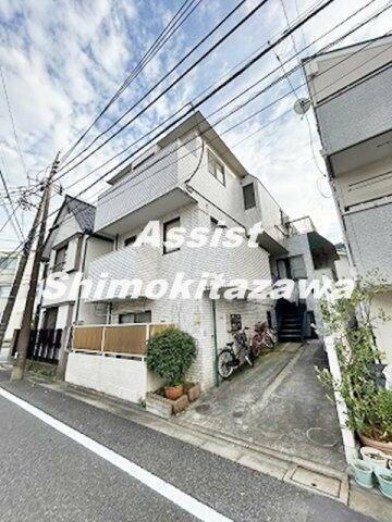 東京都世田谷区若林１丁目 3階建