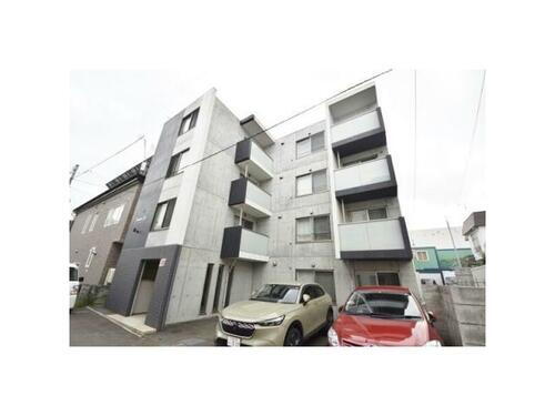 北海道札幌市中央区南二十二条西９丁目 4階建 築11年