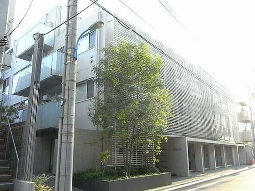 東京都新宿区南町 賃貸マンション