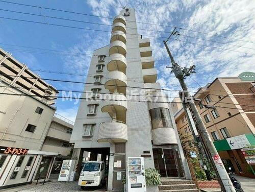 ファースト平野 9階建
