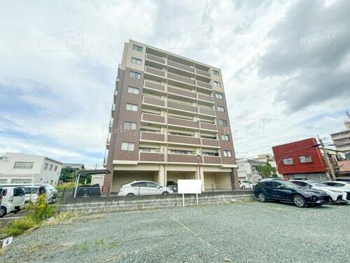 福岡県久留米市荒木町白口 8階建
